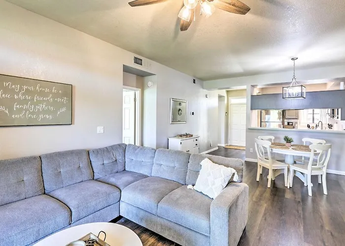 Holiday home Golf Course Views & Pool Access: Condo! *